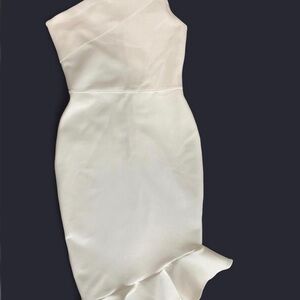 Elegant White One-Shoulder Dress